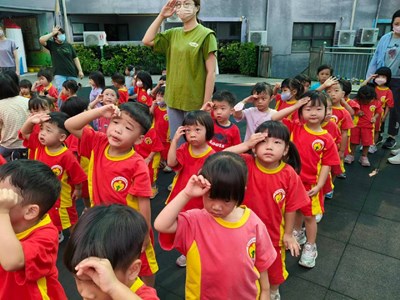 水獺班