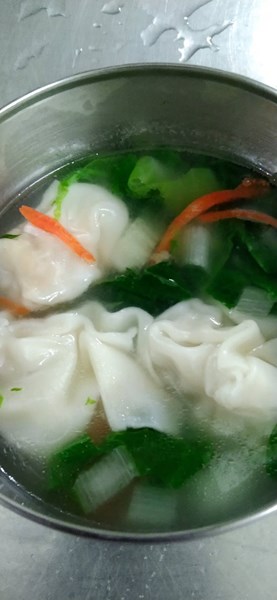 早點鮮肉雲吞湯