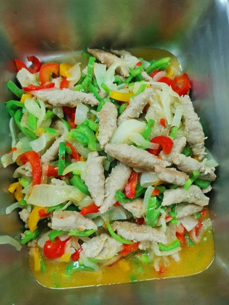 彩椒肉羹