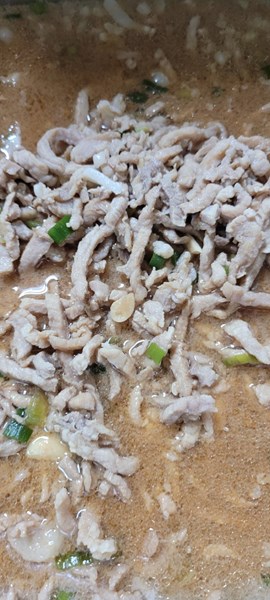 蔥爆肉絲