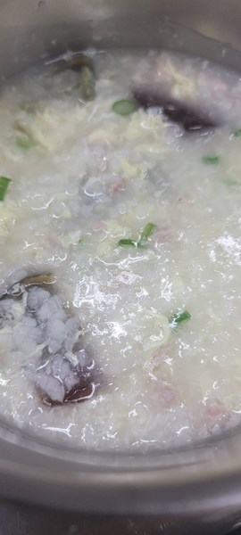 早點皮蛋瘦肉粥