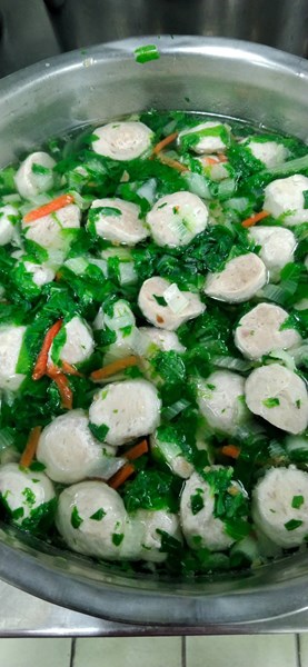 早點蔬菜貢丸湯