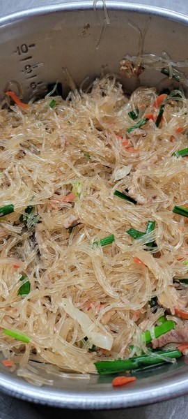 香菇肉絲炒冬粉