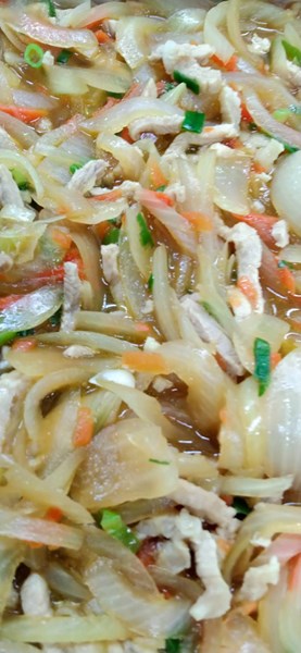 蠔油洋蔥燜肉絲