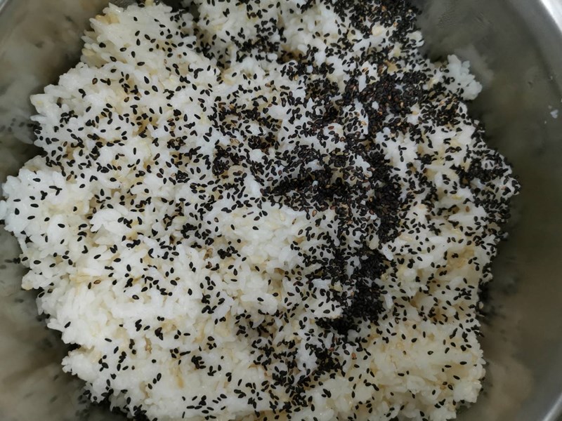 芝麻糙米飯