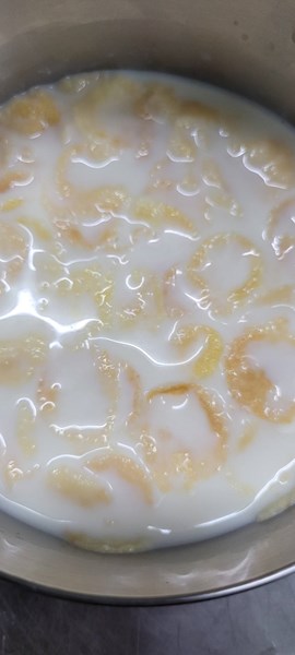 早點穀類脆片+牛奶