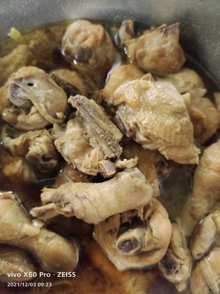 滷雞腿肉