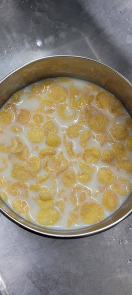 早點-穀類麥片+牛奶