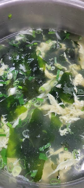 午餐--紫菜蛋花湯