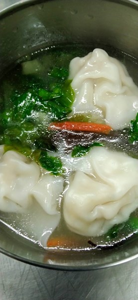 早餐--雲吞湯