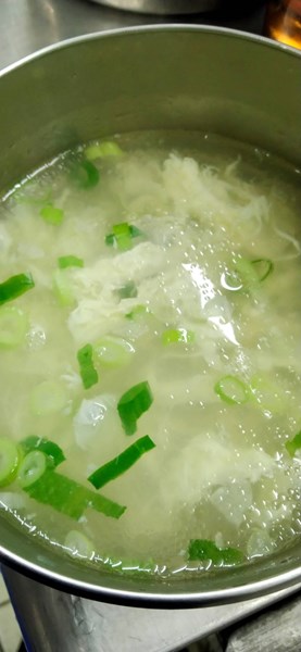午餐--柴魚蛋花湯