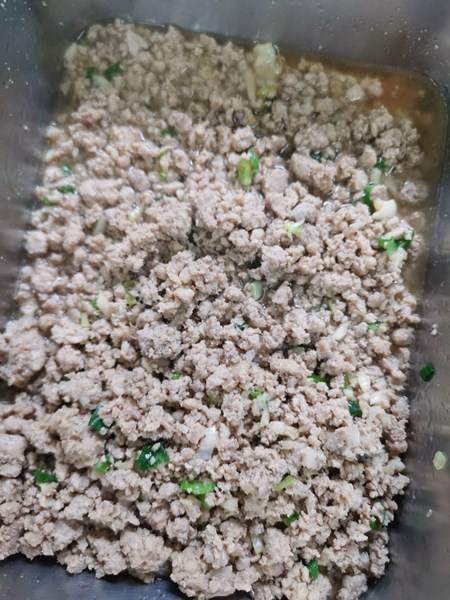 午餐--蒜香炒絞肉
