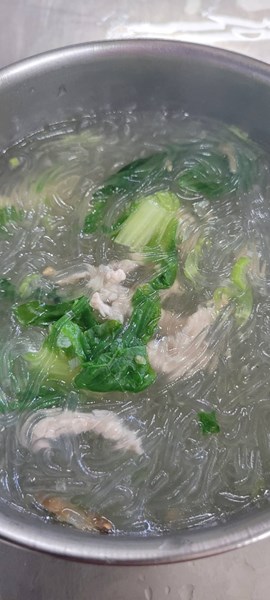 早點--蔬菜肉絲細粉湯