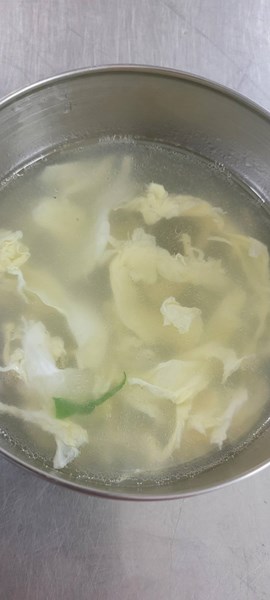午餐--柴魚蛋花湯