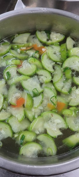 午餐--開陽絲瓜湯