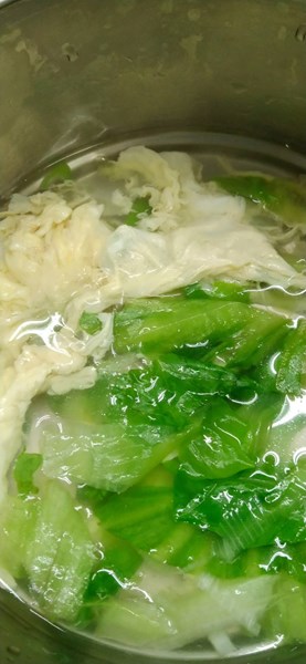 午餐--翠綠蛋花湯