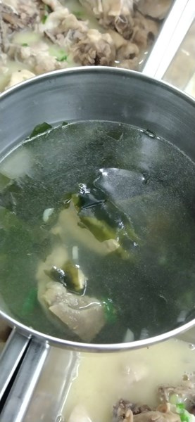 午餐--海芽排骨湯