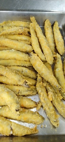 午餐--鹹酥魚
