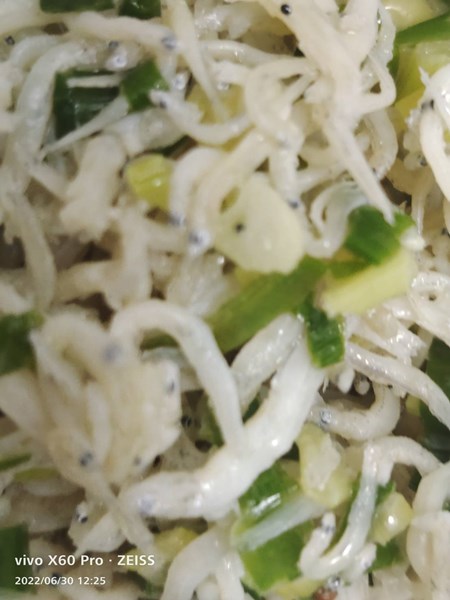 午餐--炒吻仔魚