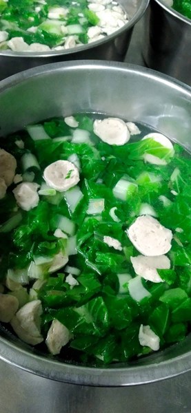 午點--青菜貢丸湯