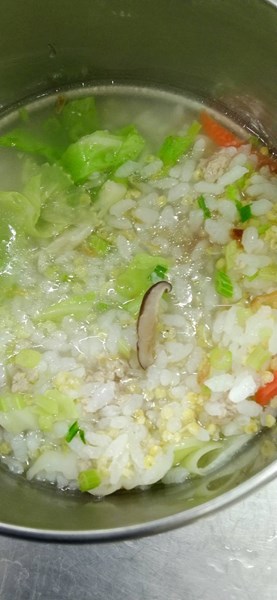 早點--小米肉末粥