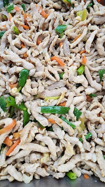 午餐--蔥爆肉絲