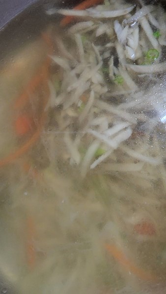 午餐－－養生牛蒡湯