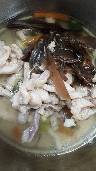 午餐--木須肉絲湯
