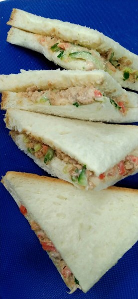 午點--鮪魚三明治