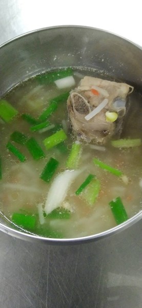 午餐--黃芽排骨湯