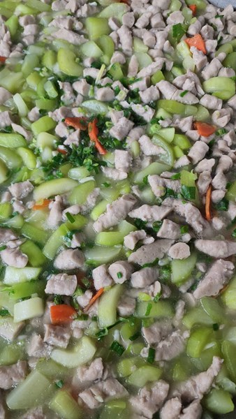 午餐--黃瓜燴肉羹