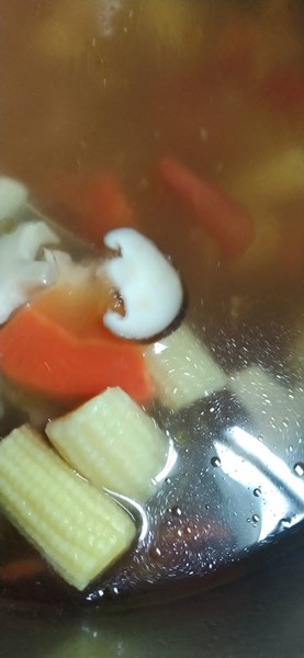 午餐--綜合蔬菜湯