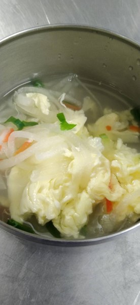 午餐--豆薯蛋花湯