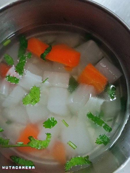 午餐--雙色蘿蔔湯
