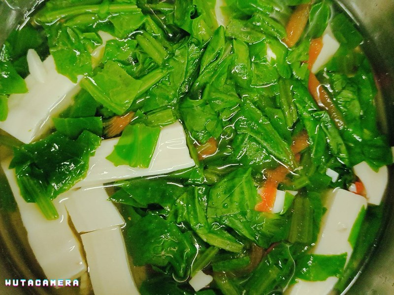 午餐--菠菜嫩腐湯