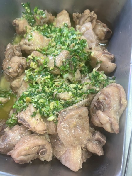 午餐--蔥油雞