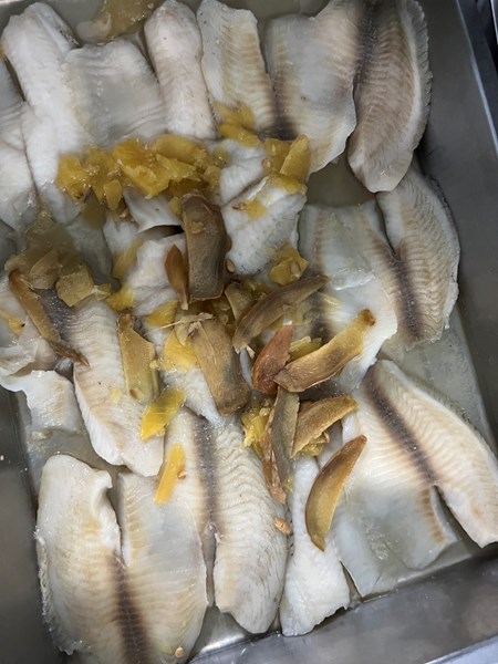 午餐--蔭鳳梨蒸魚