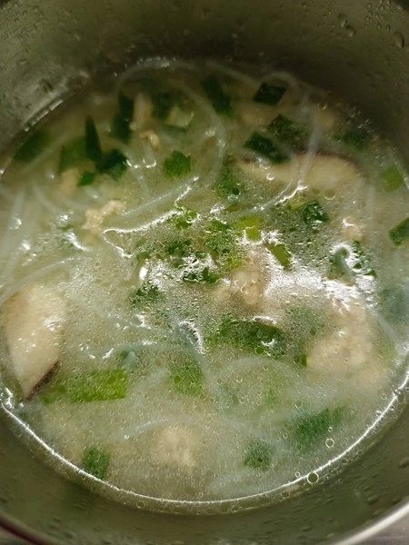 午餐--蔥香蛋花湯