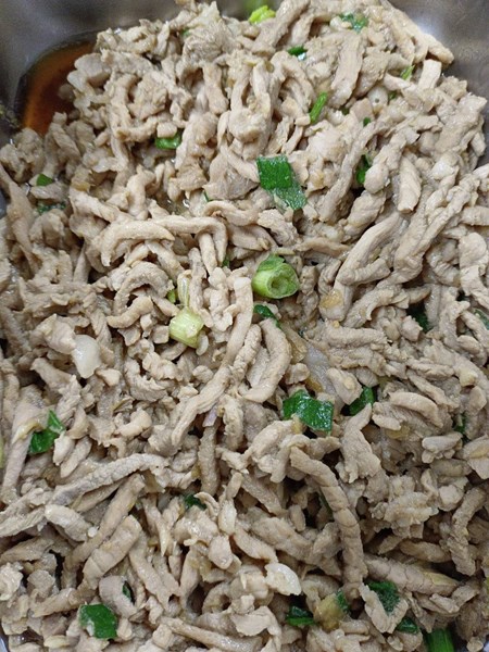 午餐--醬爆肉絲