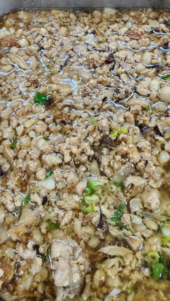 午餐--香菇肉燥