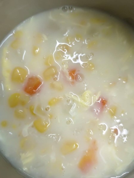 午餐--玉米濃湯