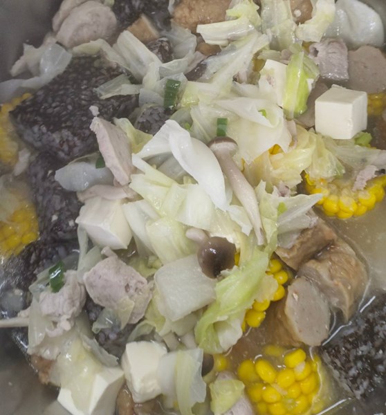 午餐--圍爐火鍋