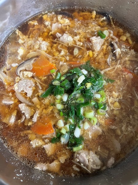 午餐－壽喜燒肉片丼飯