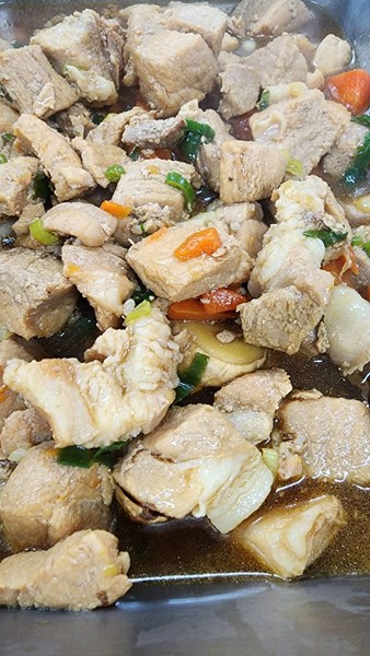 午餐－冰糖焢肉