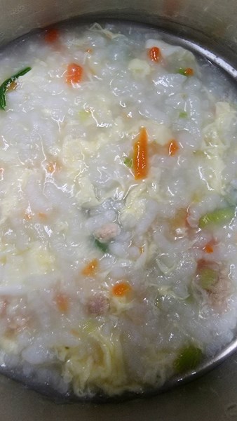 早點--皮蛋瘦肉粥