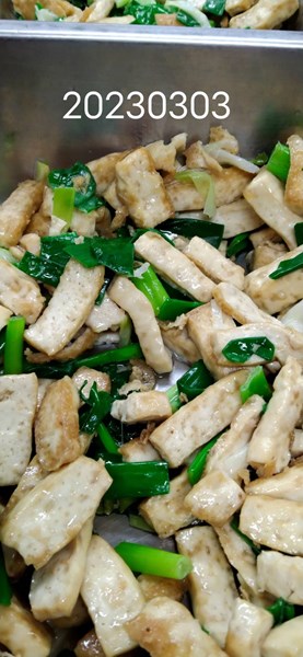午餐--蔥爆豆干