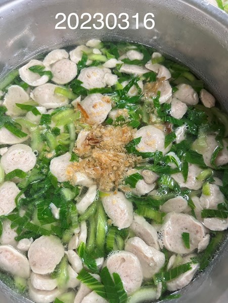 早點--清蔬貢丸湯