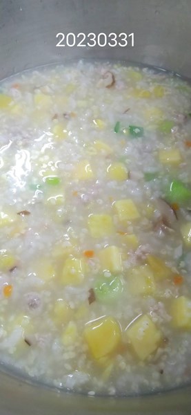 早點--小米肉末粥