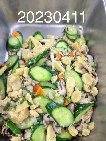 午餐--鮮菇三色蔬