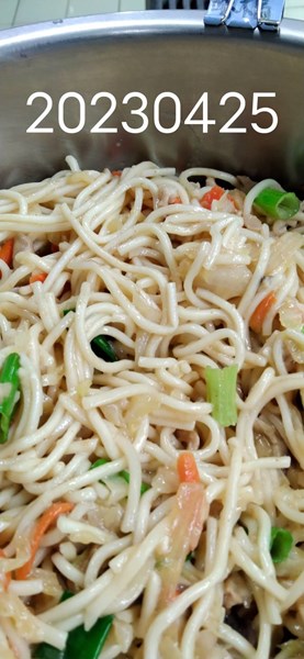 午餐--沙茶肉絲炒麵